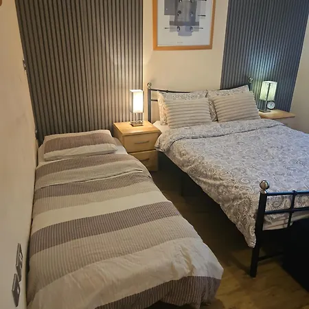 Luxury New Street Apartment *